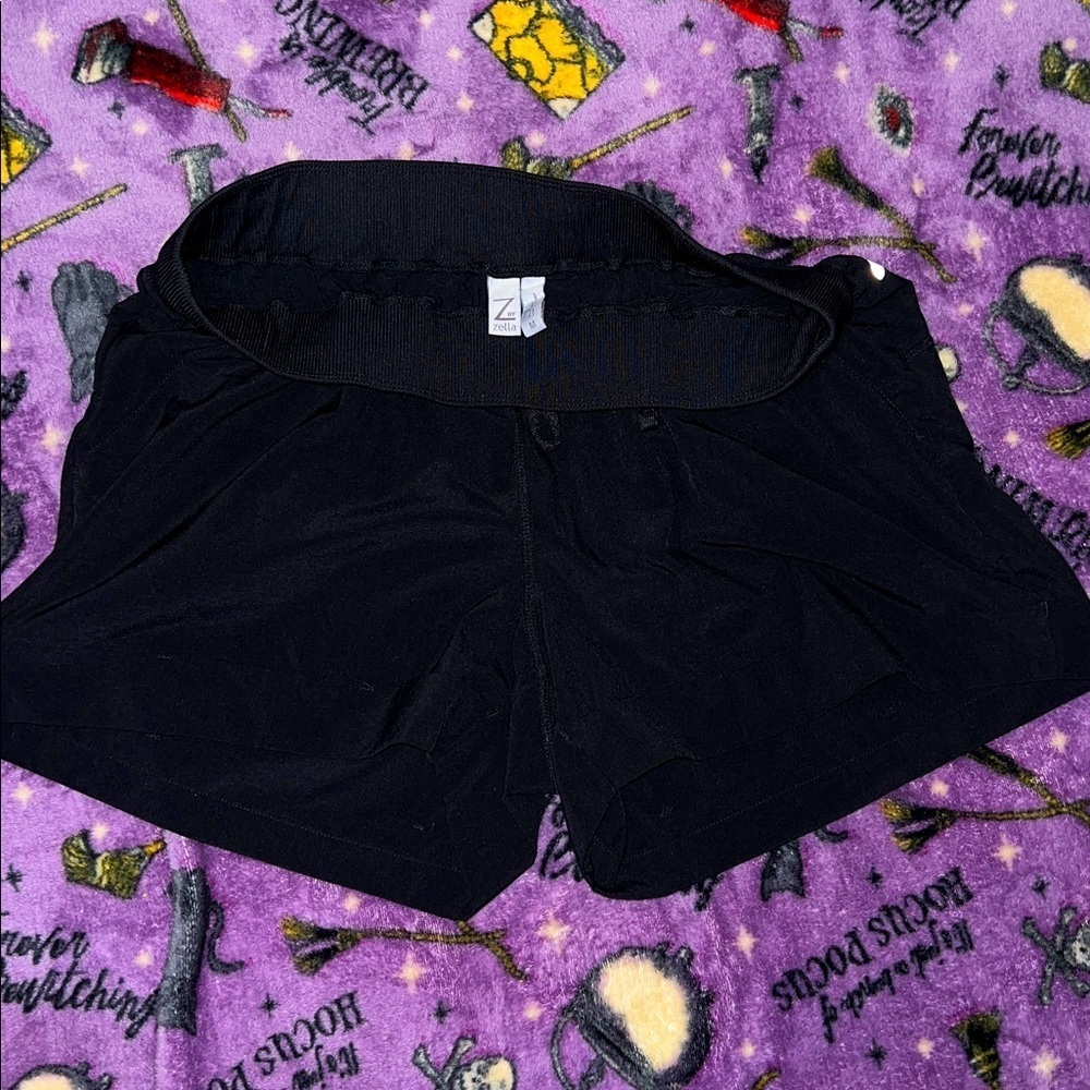 Z by Zella Active wear shorts (M)